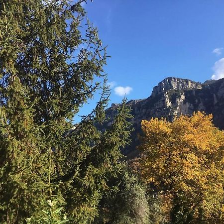 Charmante Maison Avec Piscine Gourdon  Εξωτερικό φωτογραφία
