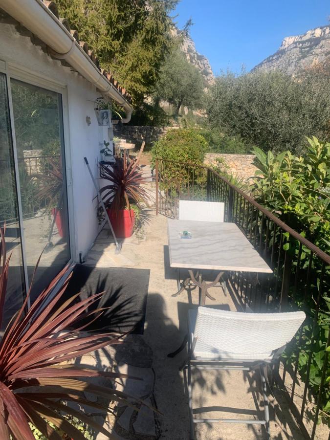 Charmante Maison Avec Piscine Gourdon  Εξωτερικό φωτογραφία